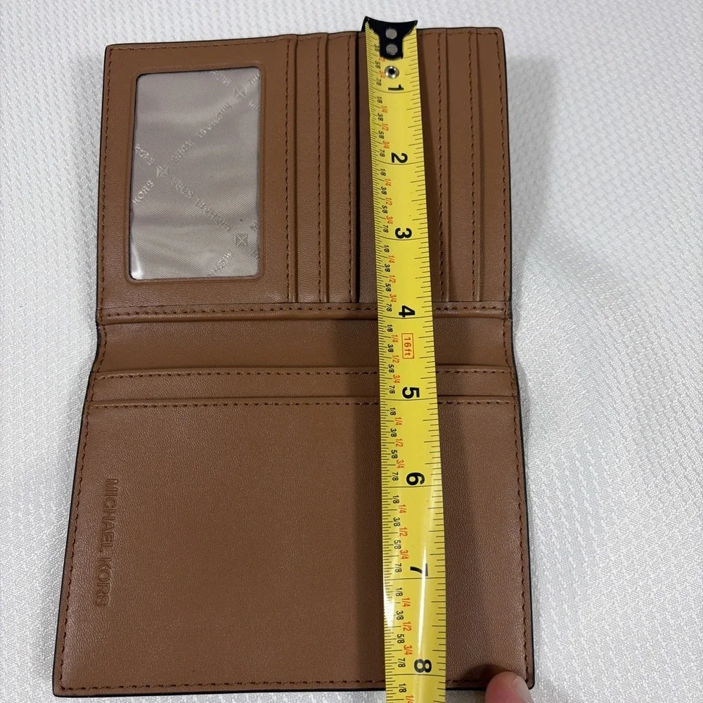 New Michael Kors Jet Set Travel Passport Holder Wallet - Brown, MSRP $78. NWOT